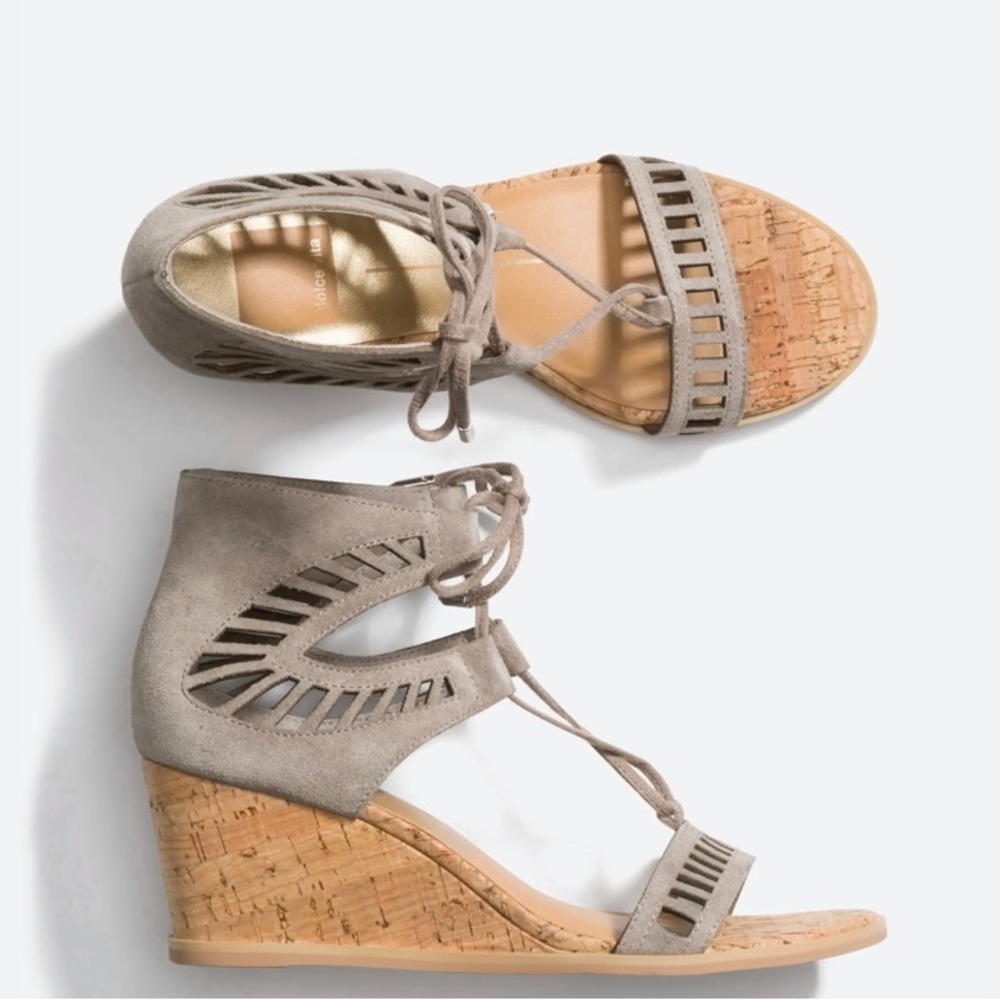 DOLCE VITA
Loraine Ghillie Wedge -
